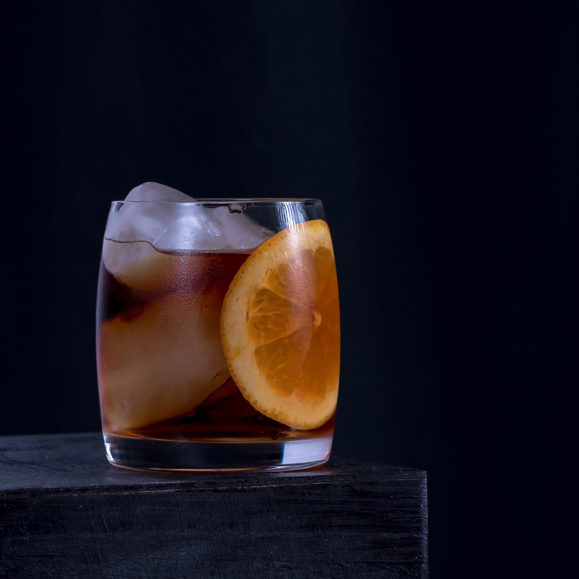 Ein Kingston Negroni - die Negroni-Variante mit Rum.